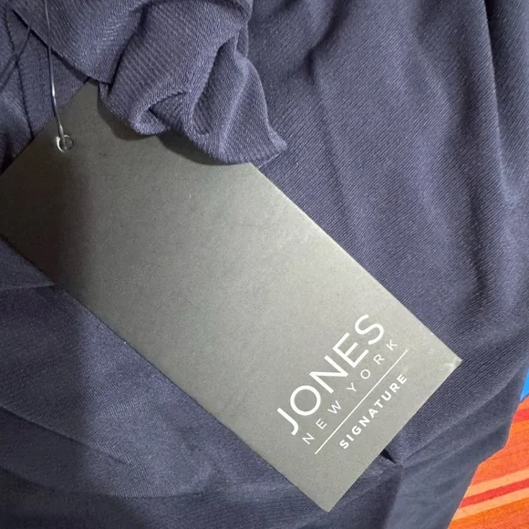 Jones New York Chic Deep Blue V-Neck Women's Blouse - Picture 7 of 9